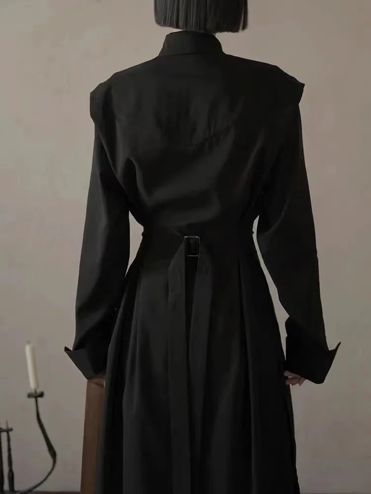 Nische Dark Black Series Kostüm Neues chinesisches Kleid mit Schlitz und Taille, stilvoll, trendig, modisch, für Männer und Frauen, Unisex, langer Hemdrock