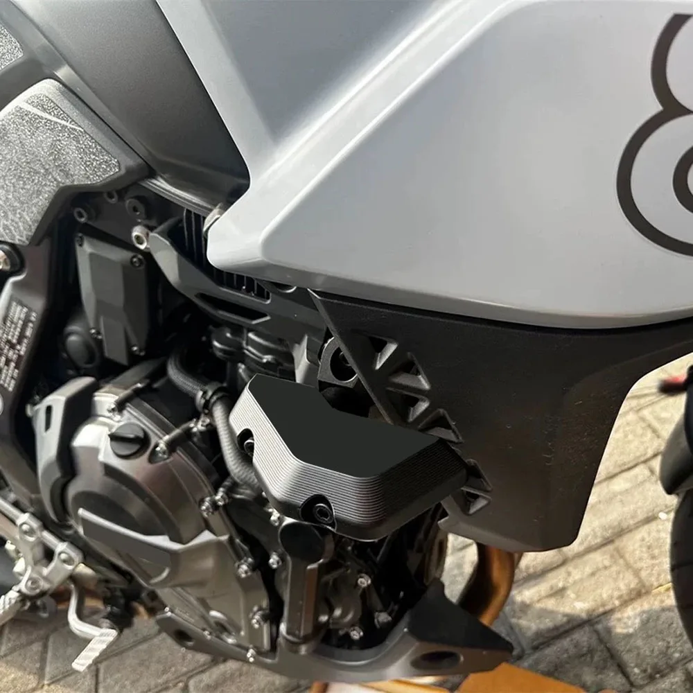 For Suzuki GSX-8S 2023-2024 GSX8S GSX 8S engine anti fall protection POM protective cover frame collision slider motorcycle acce