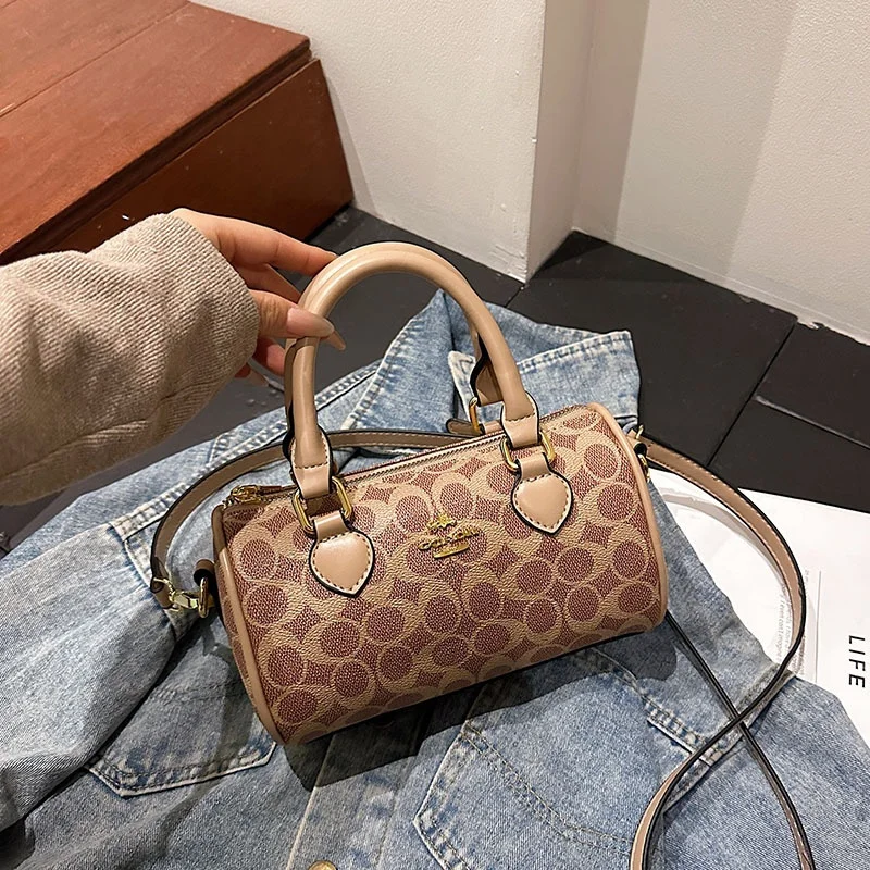 New Arrival 2026 Women's Versatile Chain Small Square Bag, Fashion Shoulder & Crossbody Style Classic Diamond Quilted Flap Bag