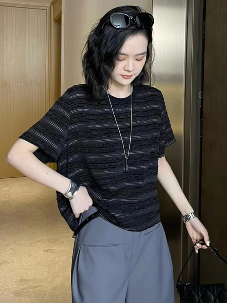 

Шикарный дизайн, черная женская футболка в полоску с короткими рукавами, пуловер с круглым вырезом, повседневный топ для похудения, модный корейский стиль для повседневной носки