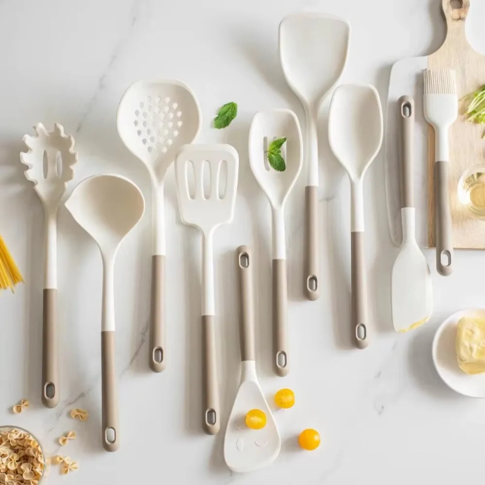 High Temperature Resistant Kitchen Utensil Set Non Stick kitchenware Cooking Spatula Scraper Silicone Slotted Turner