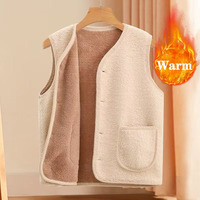 Winter Warm Fleece Vest for Mom Thickened Lamb Wool Waistcoat Outerwear for Elderly Women Autumn and Winter Plus Size Insulated