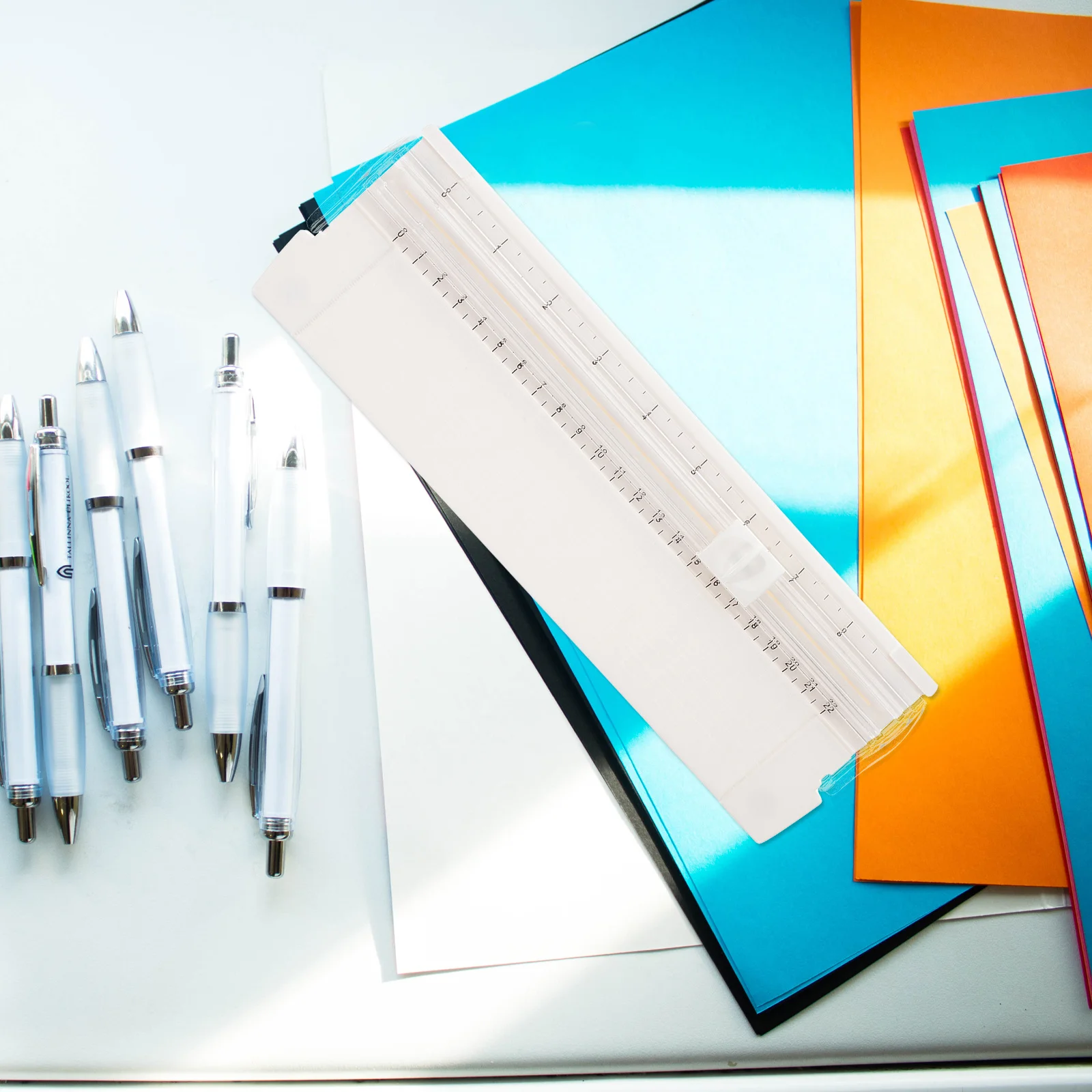 

Mini Safety Paper Cutter Portable Paper Cutting Board for Scrapbooking Crafting School Office Use Trimmer for Paper,