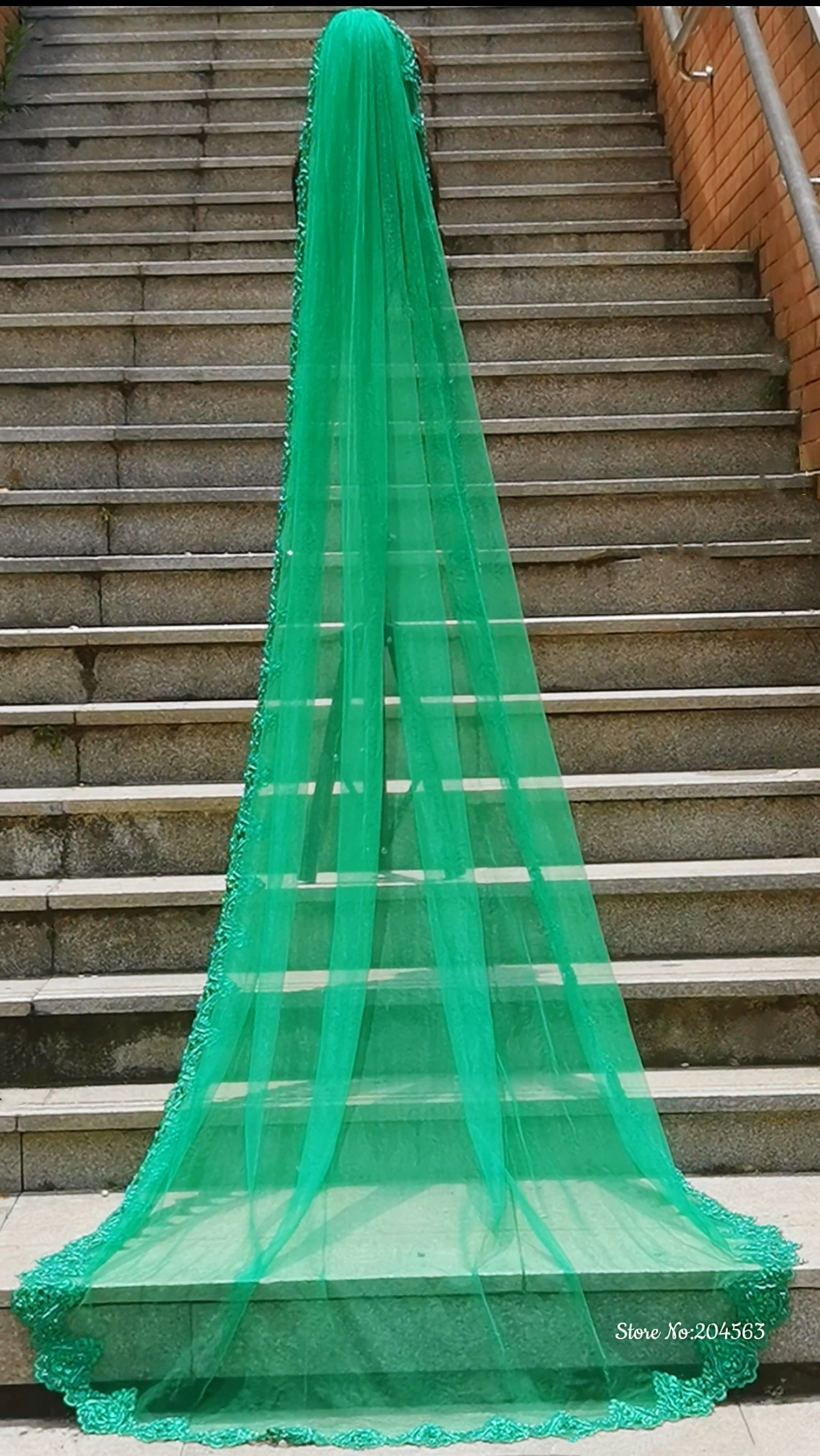 Unique Green Lace Wedding Veil One Layer 3 Meters Long Beaded Veil Bridal Veils with Comb Wedding Accessories MM