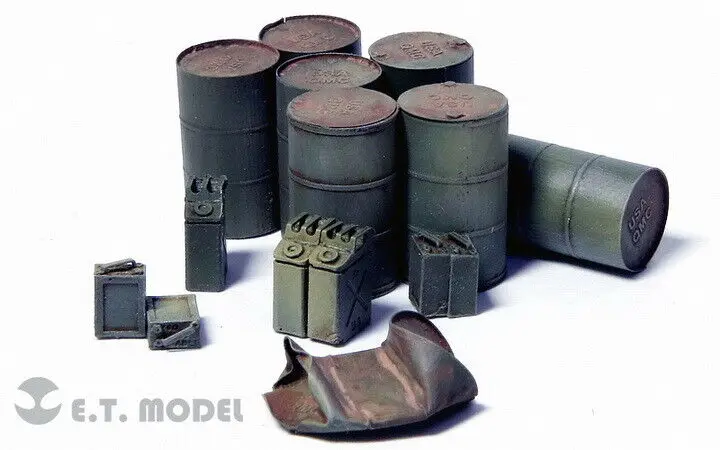 ET Model J72-012 1/72 Scale WWII Allied Oil Drum COMMON