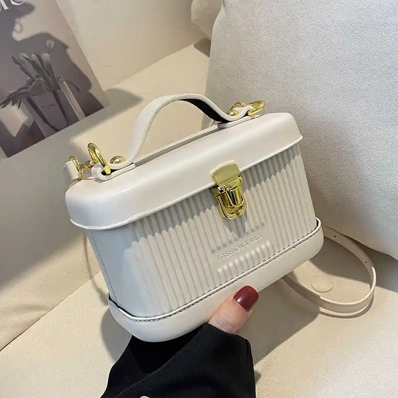 

French Retro Handbag Women's Spring New Texture Small Square Bag Korean Version Mini Fashion Single Shoulder Crossbody Bag