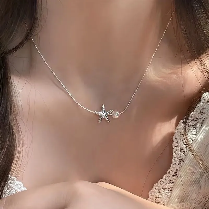 Trendige silberfarbene Seestern-Perlen-Anhänger-Halsketten für Frauen, ästhetische Charms, Halsschmuck-Accessoires.