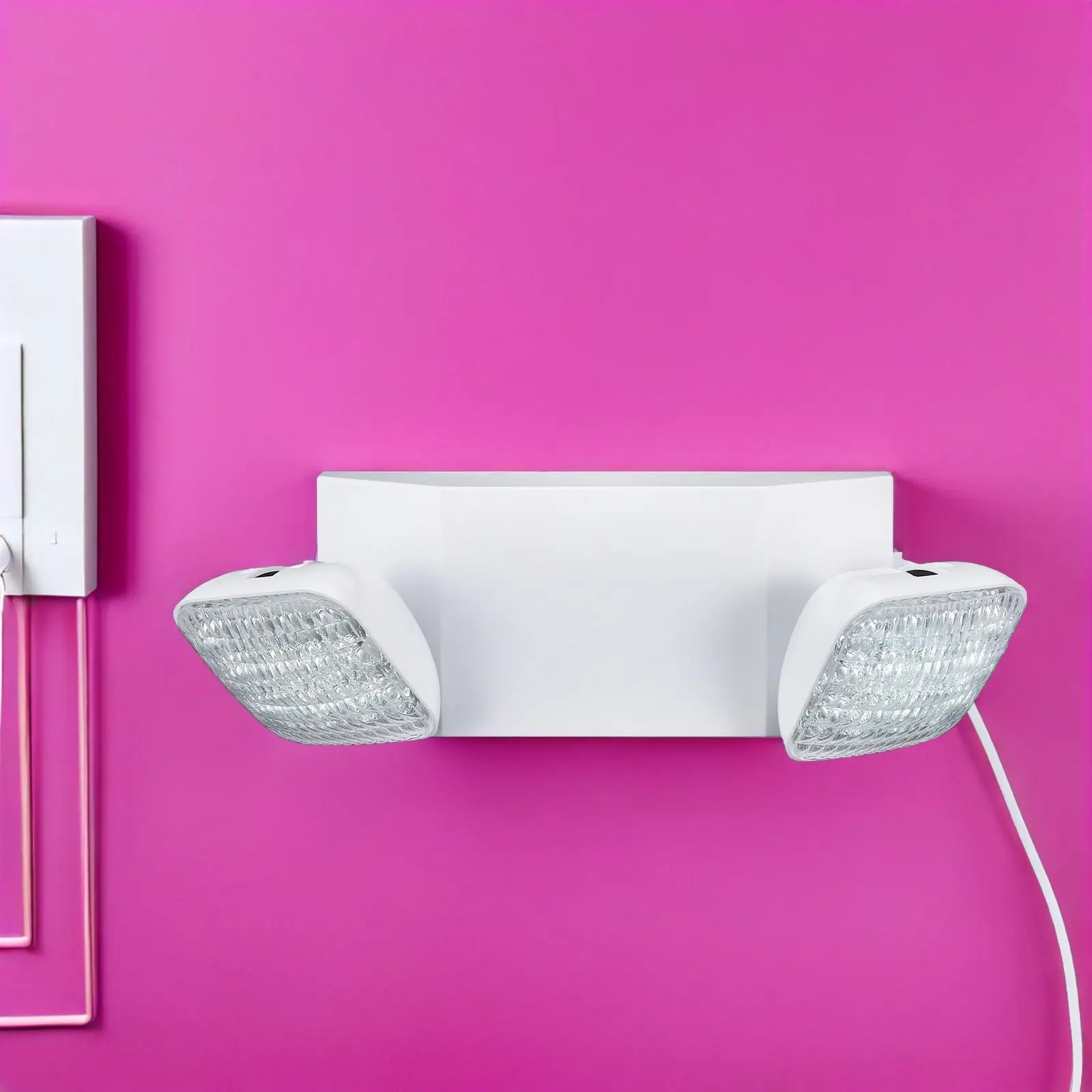 luminaria-de-emergencia-comercial-ajustable-con-doble-led-para-salidas-de-negocios