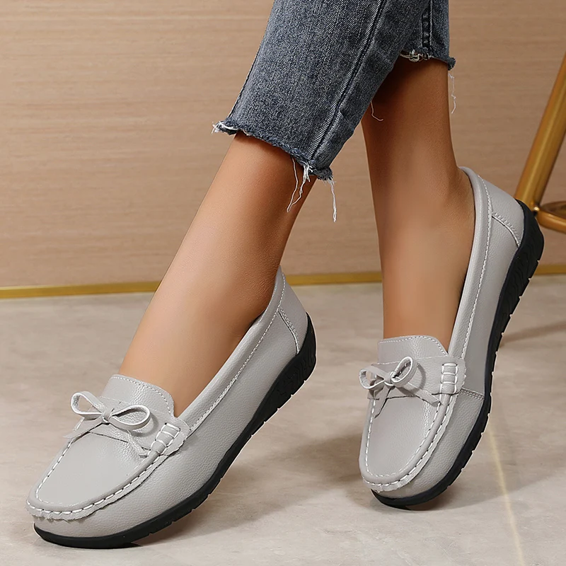 Genuine Leather Women Flats Fashion Black Shoes Woman Moccasins Women Shoe Tenis Shoes Women Round Toe Plus Size Shoes Female view 5