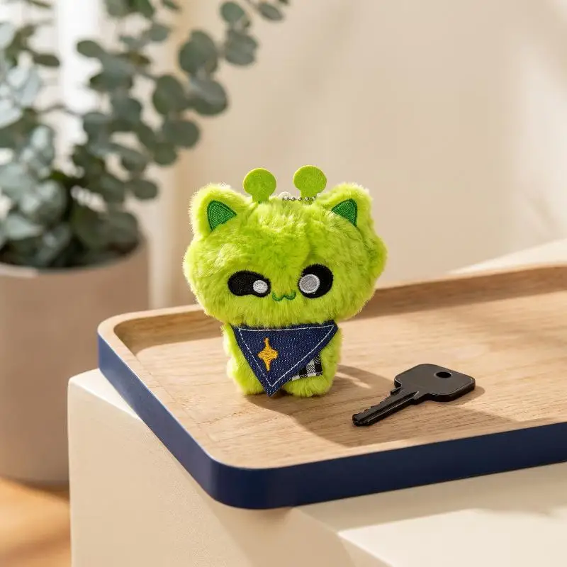 Soft Fluffy Alien Cat Plush Keychain 1Pcs Stuffed Pendant with Green Bib Adorable Backpack Charm