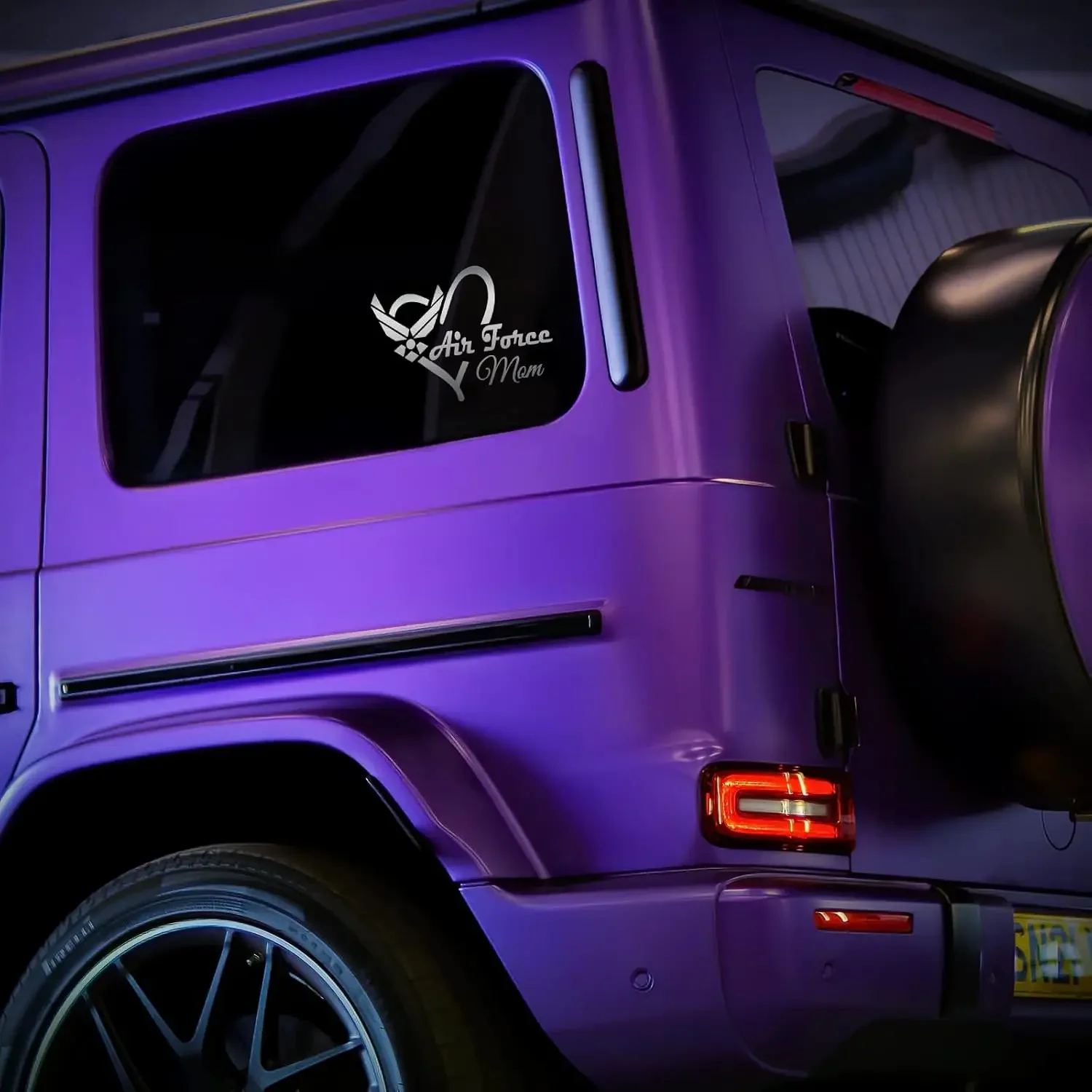 

1PC Air Force Mom Letter Vinyl Decal Sticker Waterproof Auto Car Truck Bumper Window Wall Laptop Decorative Sticker