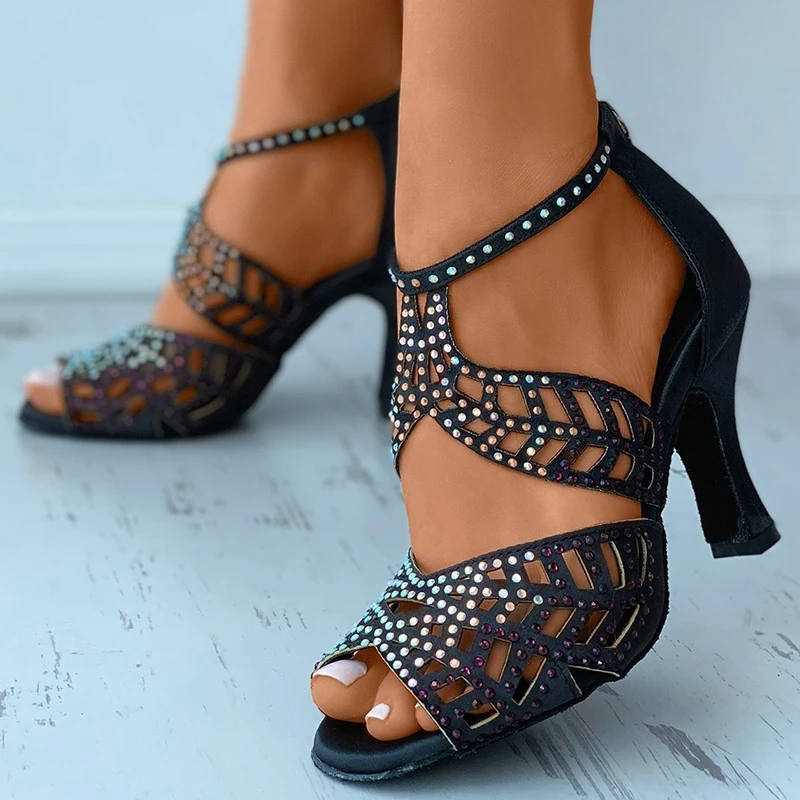 Fashion Shoes 2024 Summer New Women\'s Stiletto Rhinestone Hollow Fish Dance Shoes Plus Size 43 Ladies Sandals