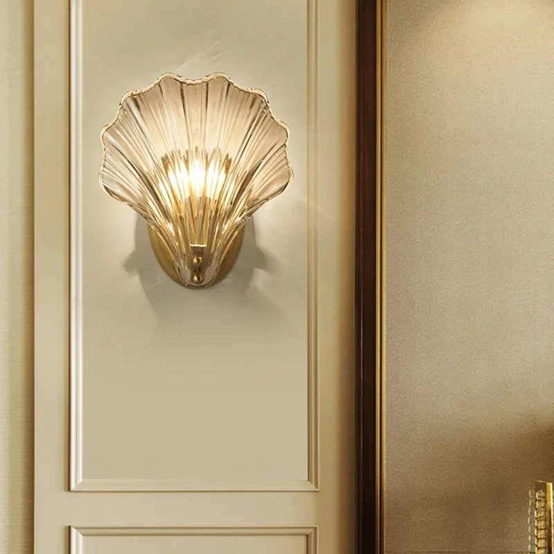 Modern shell wall lamp hotel cafe bedroom gentle luxury decoration light luxury wall lamp bedside lamp indoor