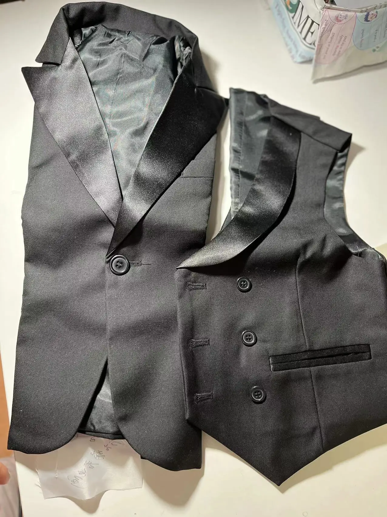 Estoque 4t bonito preto jaqueta e colete crianças ternos de casamento ajuste fino terno para o menino roupas formais crianças (jaqueta + colete)