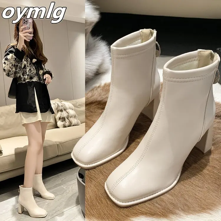 

2023 New Boots Autumn and Winter Fashion Square Head Short Boots Women's High Heel Boots