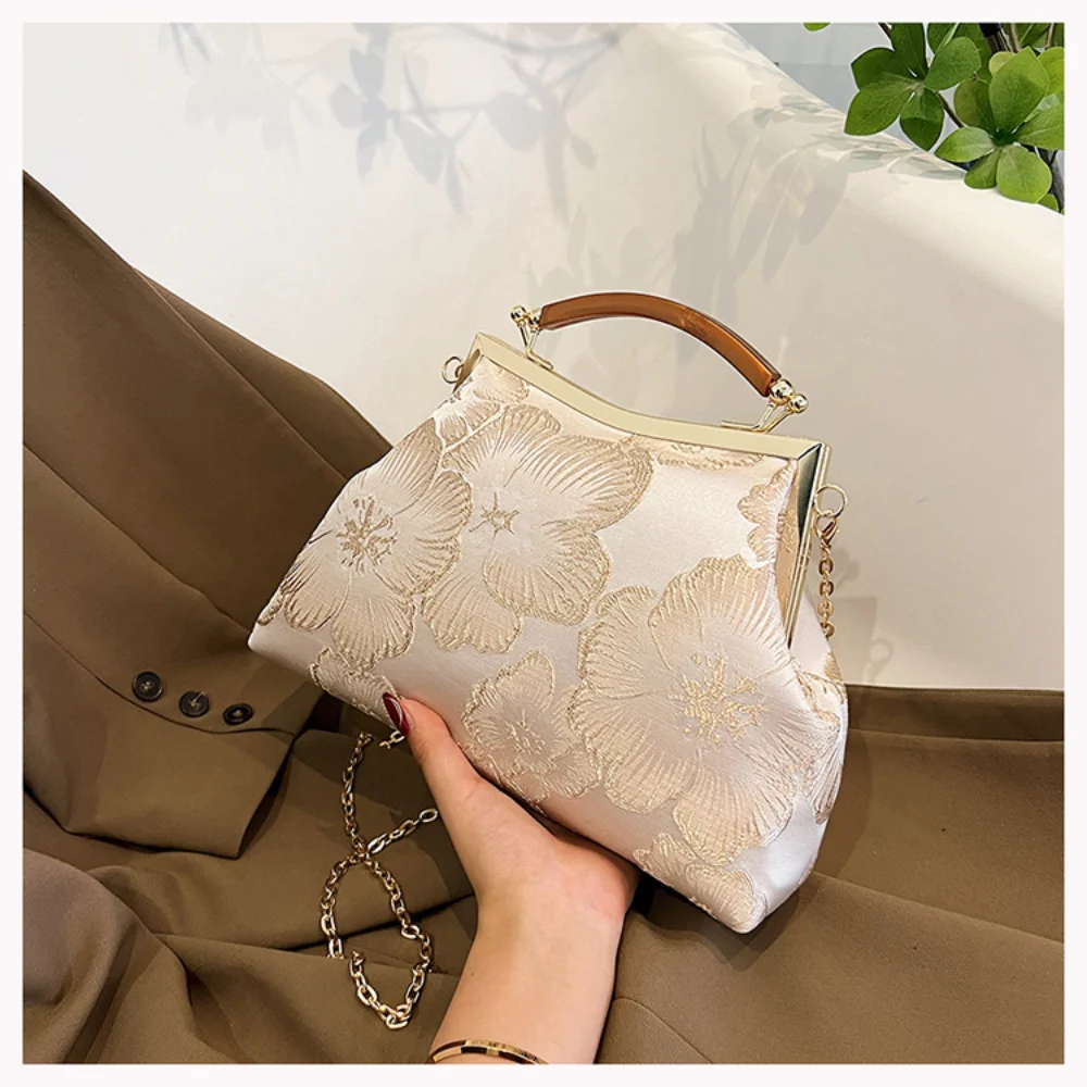 Chinese Flower Embroidery Handbag Chain Shoulder Crossbody Bag Vintage Elegant Evening Clutch Bag Pinch Buckle Shell Phone Pouch