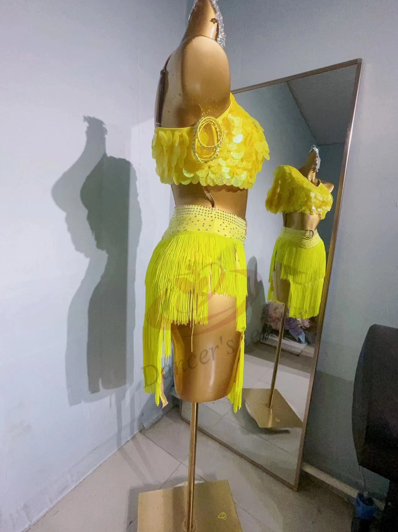 مسابقة الرقص اللاتينية الراقية فستان مخصص الترتر شرابة نمط رومبا تشاتشا تانجو أداء فستان أسود لحمام السباحة