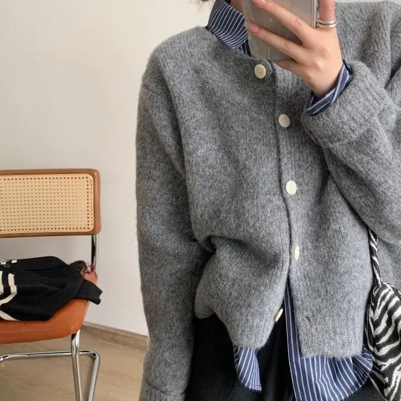 Women's Japanese Lazy Retro Autumn and Winter Plush Gray Sweater Cardigan Design with A Soft and Glutinous Casual Knit Jacket