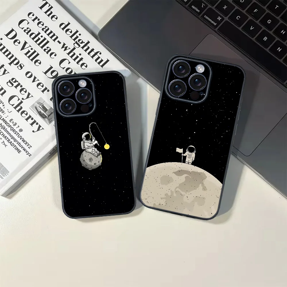 

Cartoon Astronaut Pattern Phone Case For iPhone 16 15 14 13 12 11 PRO MAX PLUS Mini TPU Soft to Skin-friendly case