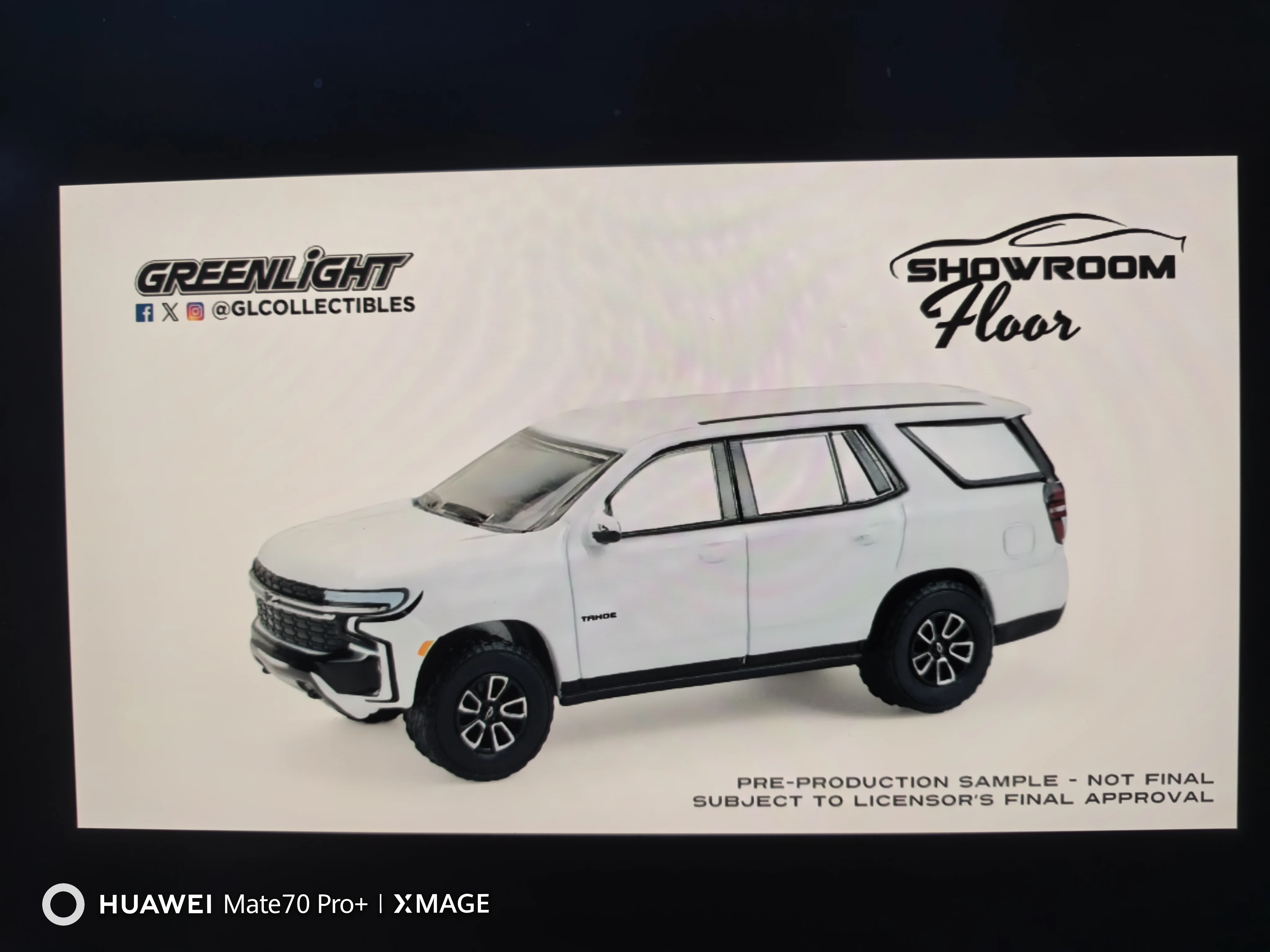 

Модель автомобиля из сплава GreenLight 1/64 2024, Tahoe Summit White 68070-E