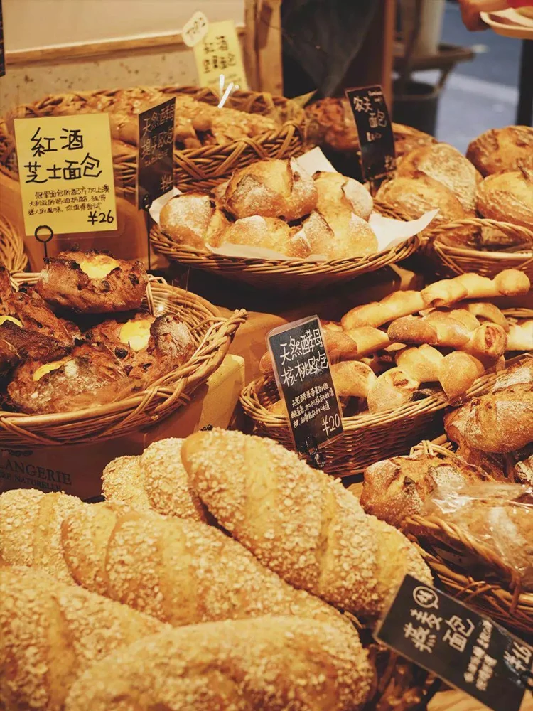 

Heating And Stirring Function Liquid Soap Face Cream Bath Paste Water Filling Machine