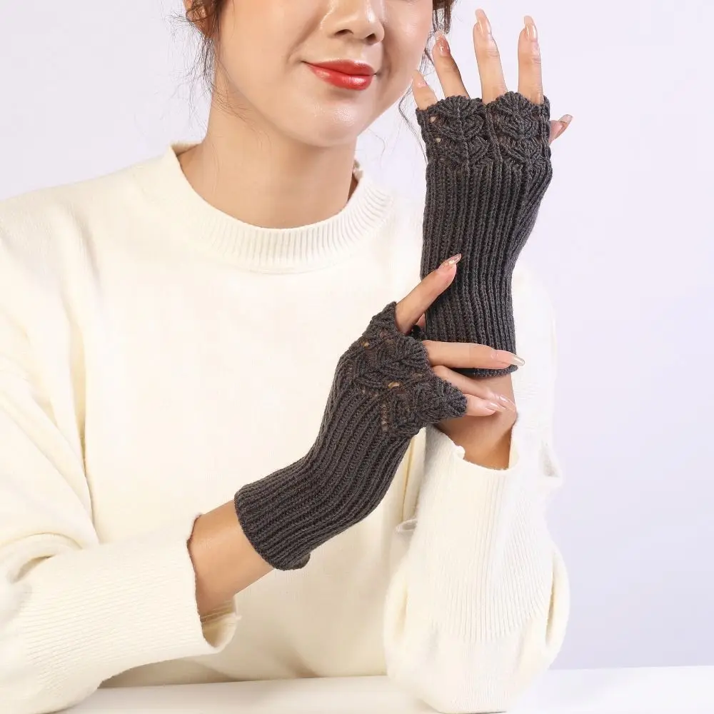 Cute Vintage Knitted Gloves Hollow Out Half Finger Fingerless Gloves Waterproof Touch Screen Winter Wool Gloves Girls