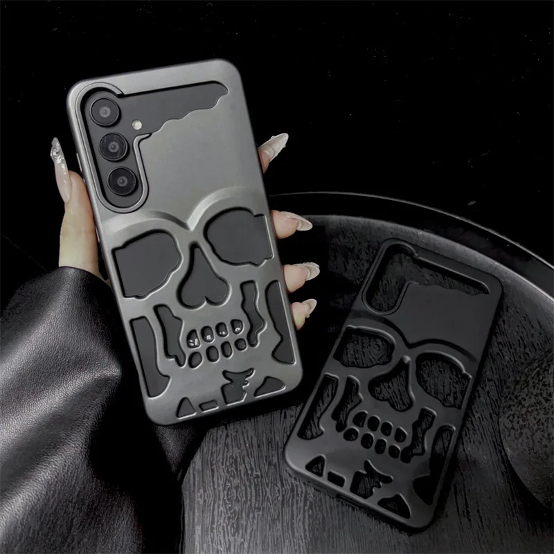 Frosting Art Skull Hollow Out Hard Phone Case For Samsung Galaxy S24 S23 Ultra Plus Cooling Seismic Cover