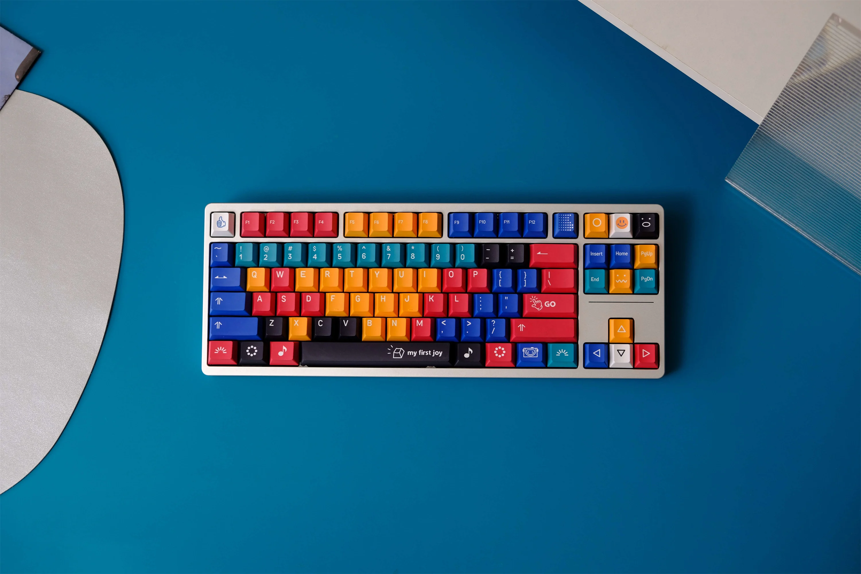 

Toy Keycap 151 Keys PBT Keycaps Cherry Profile DYE-SUB Personalized For Mechanical Keyboard