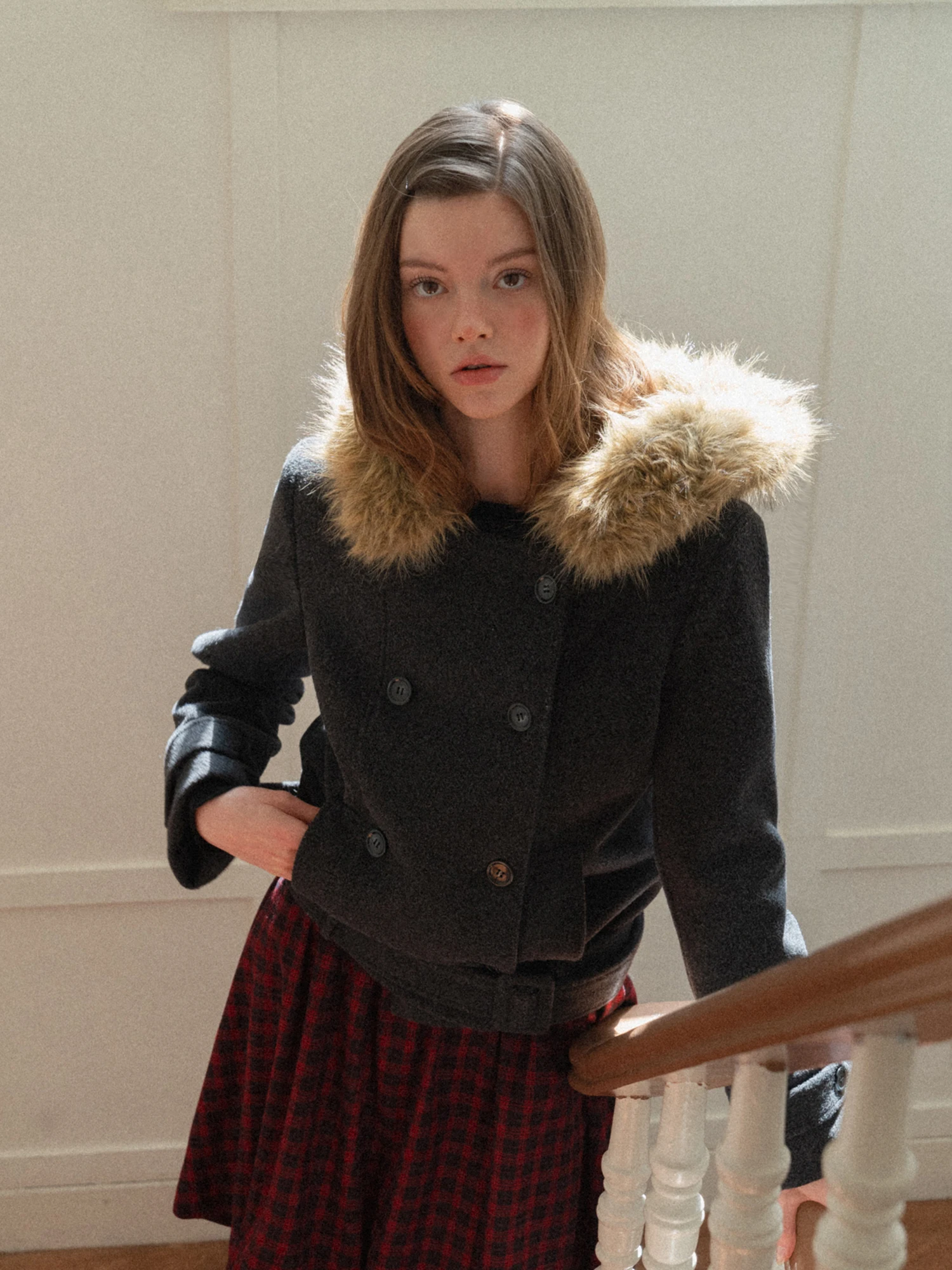 

Пальто Eggka двубортное с капюшоном, меховым воротником и поясом, из утолщенной шерсти, верхняя одежда, высококачественное, элитное