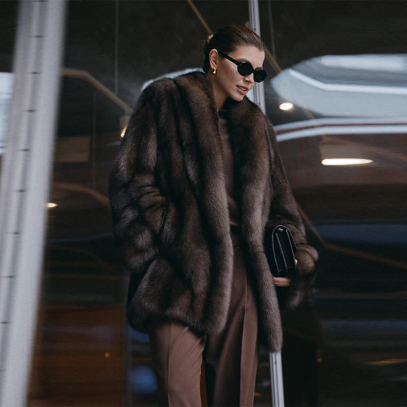 سترة نسائية رائعة فاخرة من القطيفة شتوية أنيقة متعددة الاستخدامات للحفلات معطف صناعي دافئ عتيق كلاسيكي فضفاض وسميك ملابس الشارع #4