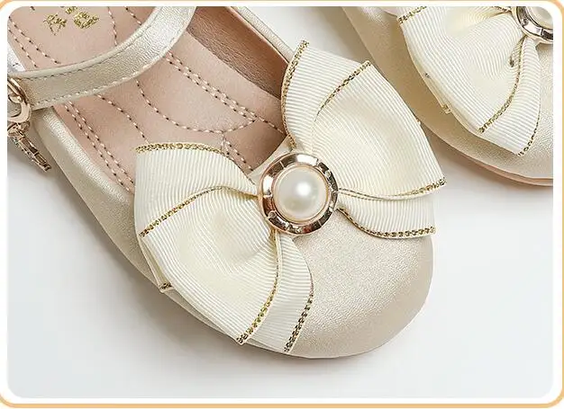 Zapatos de cuero para niñas pequeñas, zapatos de princesa con flores, zapatos de fiesta de cóctel para bebés, zapatos de vestir de boda, blanco y