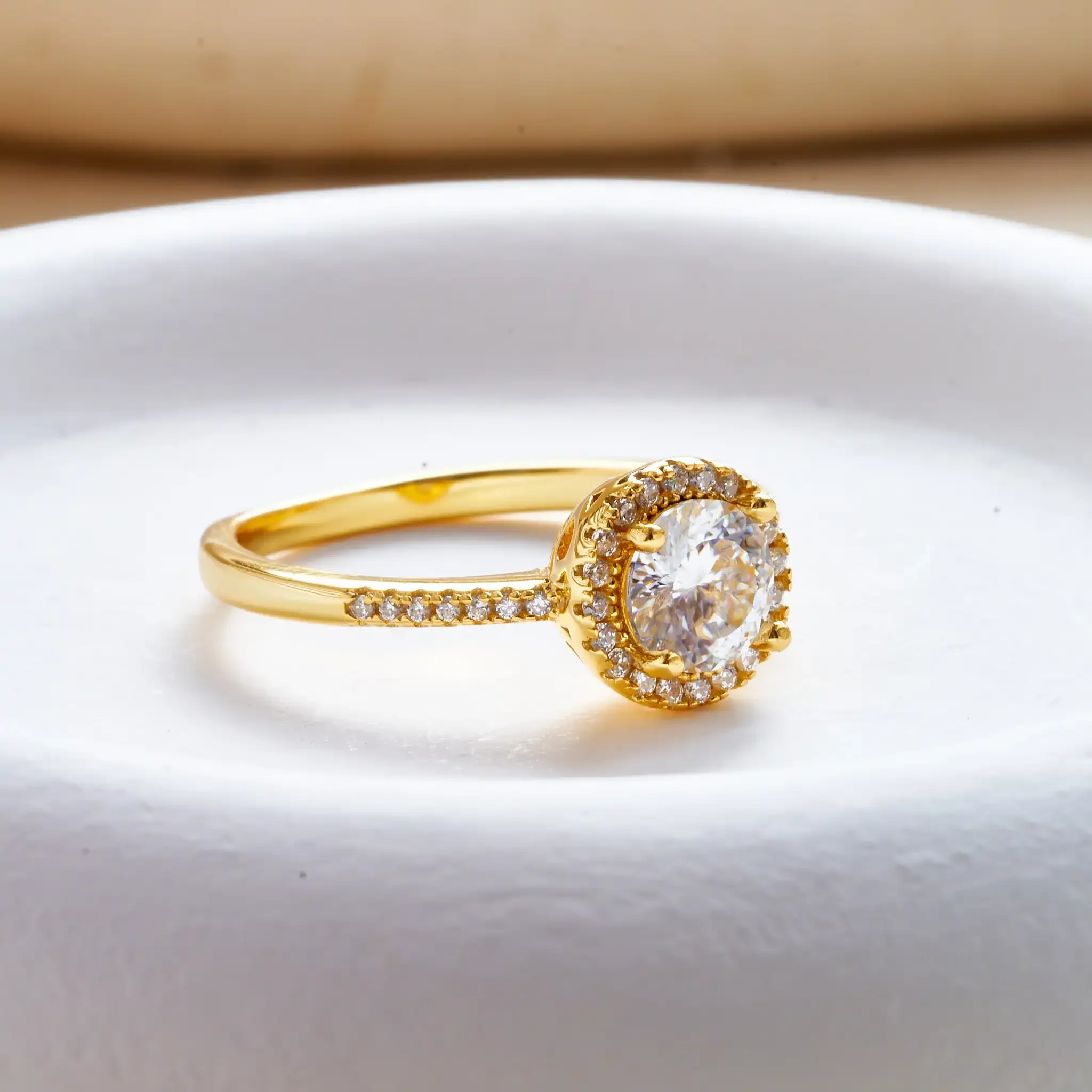 1 Karat Moissanit-Ring für Damen, massives 925er Silber, 18 Karat Gold, gelb plattiert, Luxus-Hochzeit, weiblicher Schmuck mit Zertifikat, Geschenk – Detail 3