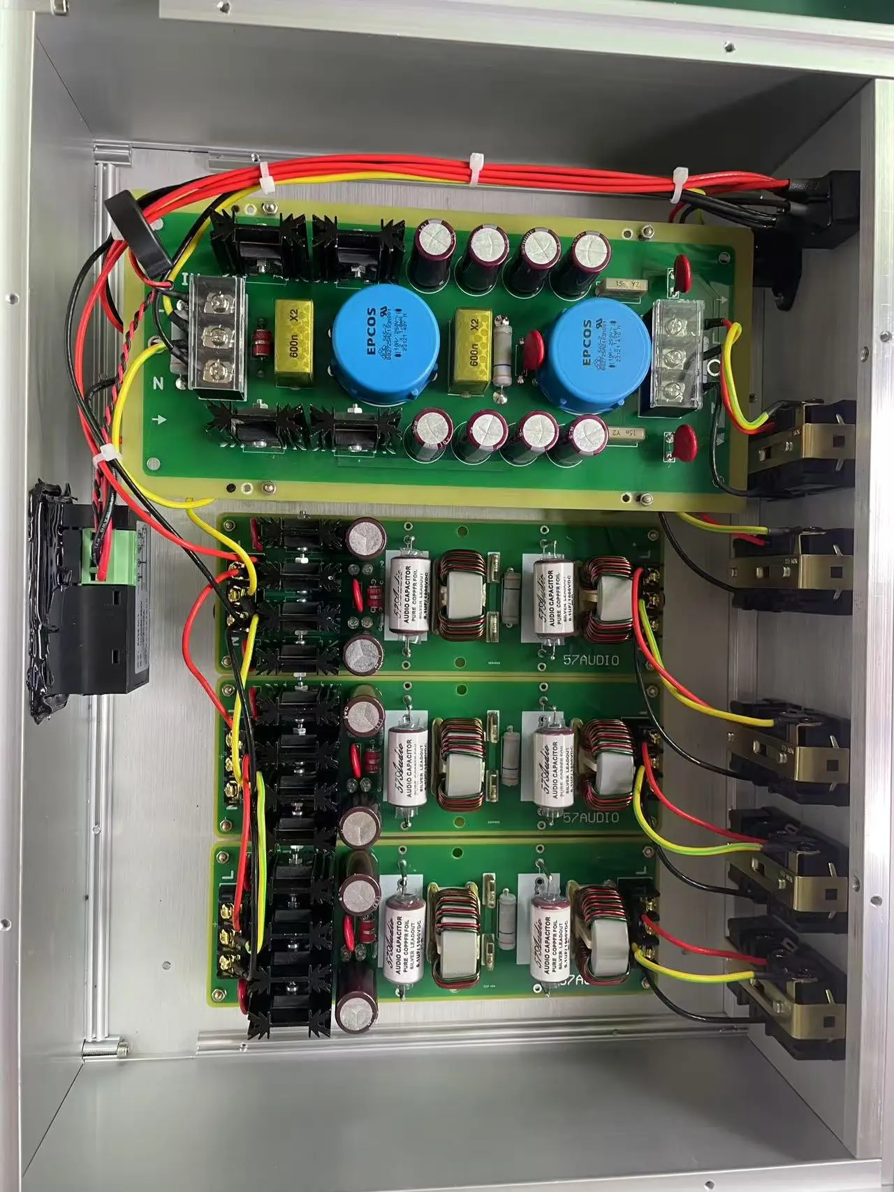 

Flagship HIFI Audio Power Filter High-Power Filter Lightning Protection and Anti-interference Plug-in Power Supply US EU Audio