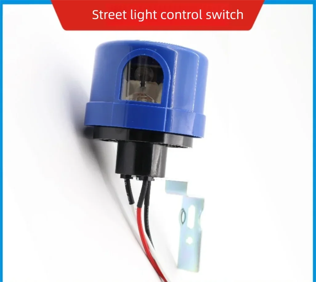 Intelligent Road Light Control Switch Controller for Traffic Signal Management System