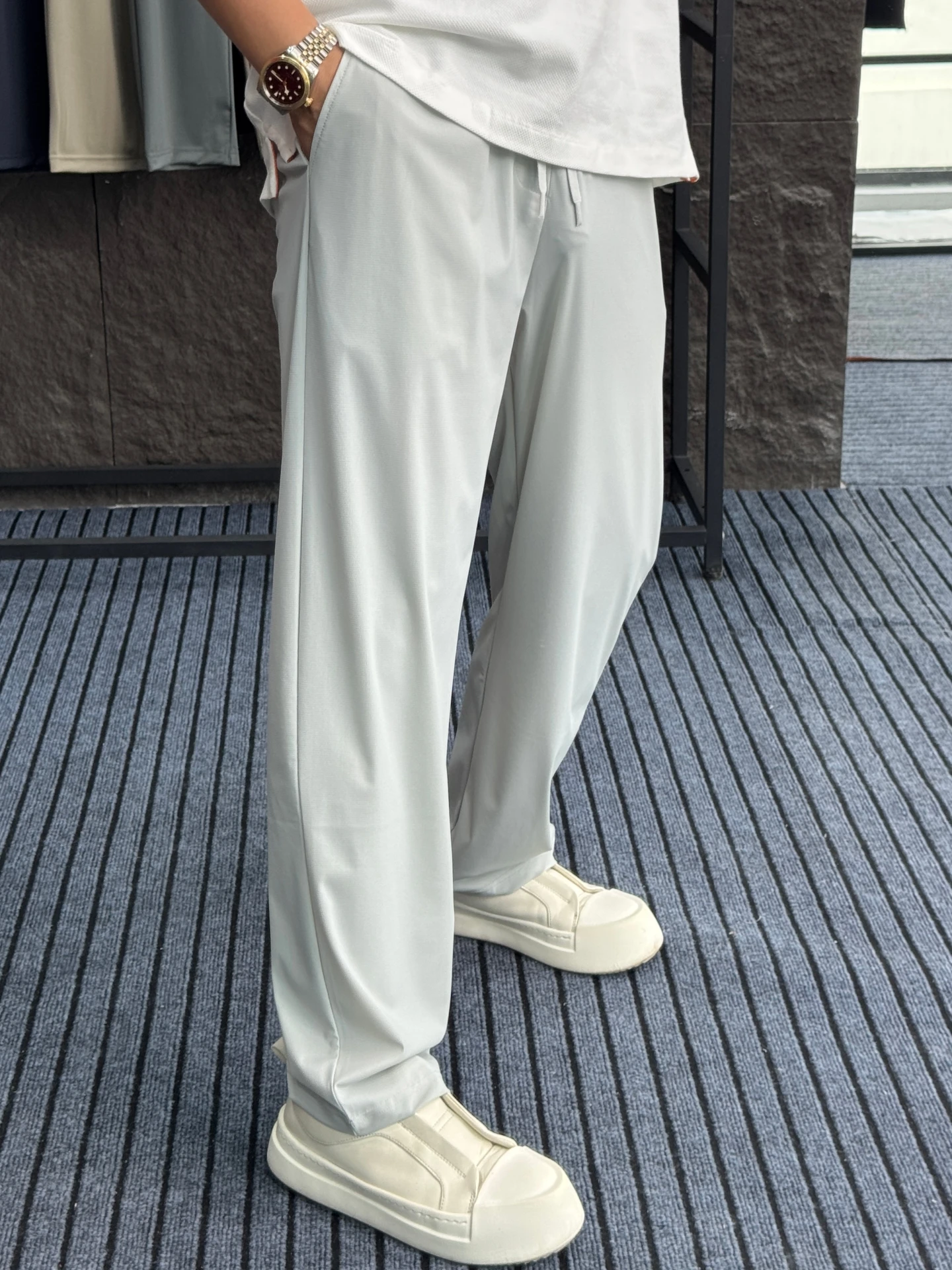 Ice Sensation Men's Casual Pants Thin Breathable Comfortable Ice Silk Straight Leg Pants Summer Cool Feeling Leisure Trousers