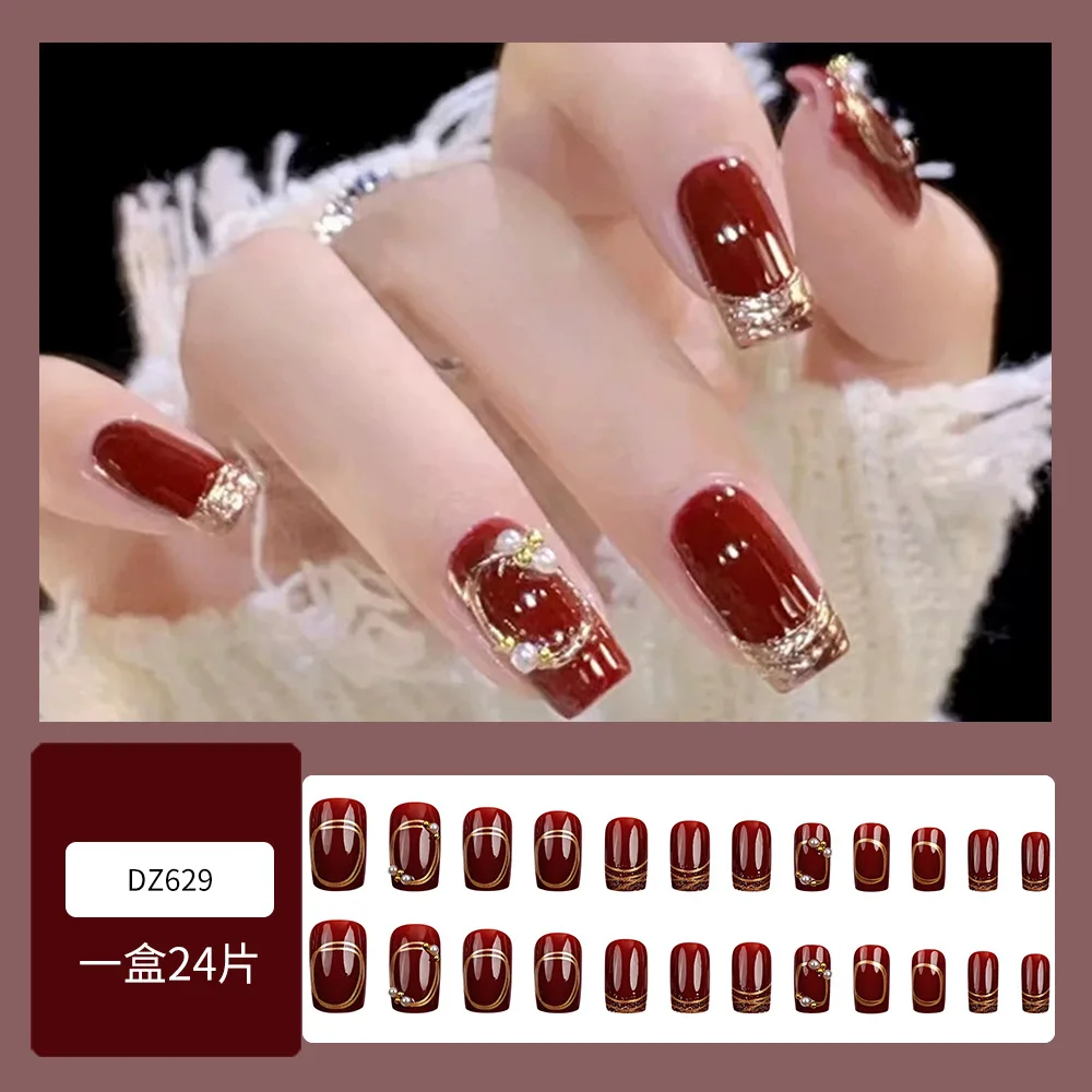 เล็บปลอมแบบกดติดลายปลายฝรั่งเศสสีทองประกายมุก ประดับมุกและคริสตัล สีเบอร์กันดี พร้อมกาวติดเล็บปลอมแบบเต็มแผ่น สำหรับผู้หญิง 24 ชิ้น