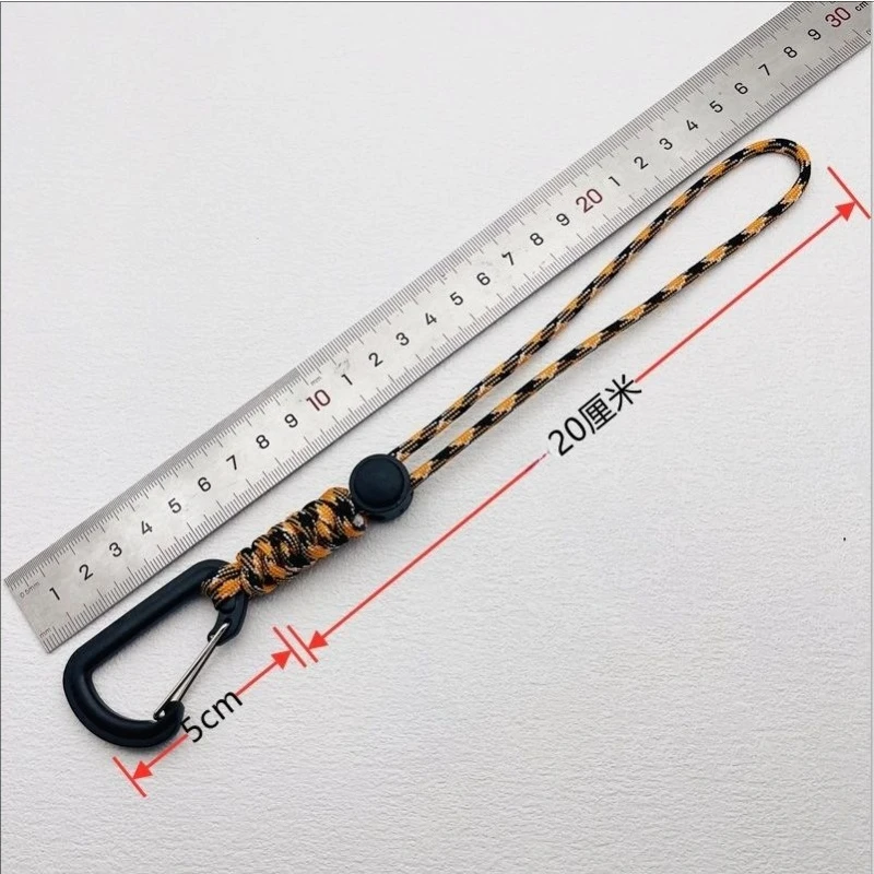 حبل معصم قابل للسحب على شكل حرف D للكاميرا والهاتف المحمول وقضيب الصيد وحزام EDC المحمول المضاد للضياع