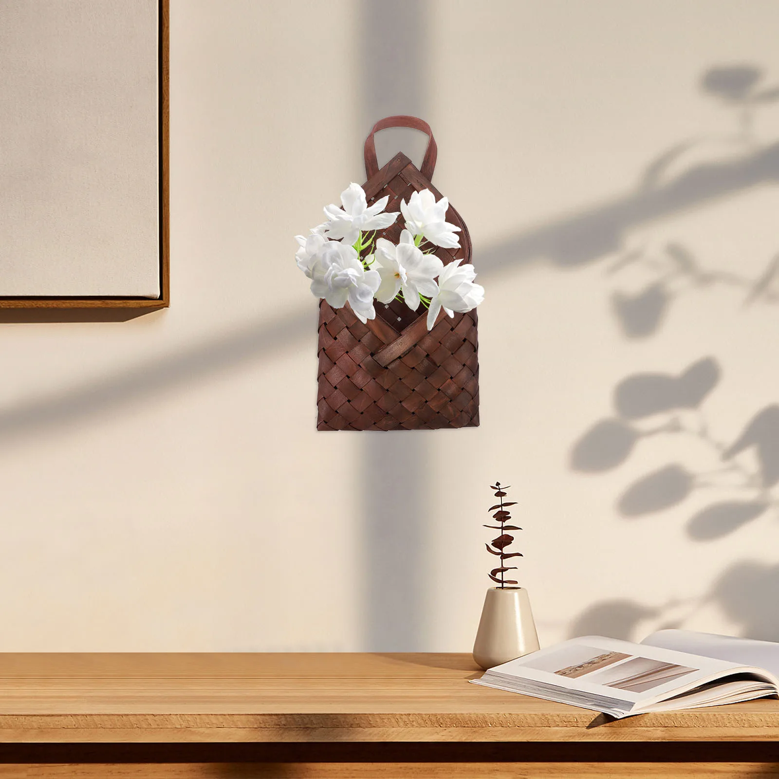 

Wall Storage Hanging Woven Wood Baskets Small Decorative Kitchen Organizer Storage Basket for Flowers Plants Vintage Style Wall