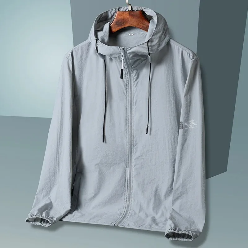 Fashionable and Trendy New Hot Selling Sun Protection Clothing, Lightweight and Breathable, Couple's Cold and Super Strong