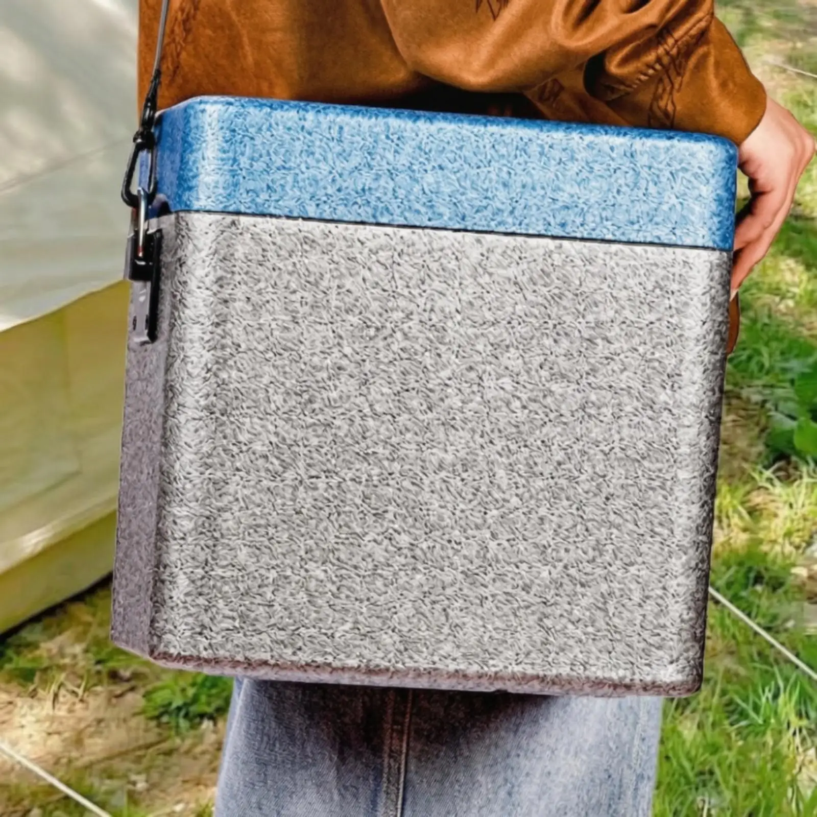 Durable Insulated Cooler Box 11L Plastic Storage Container for Picnic Lunch and Outdoor Adventure Use