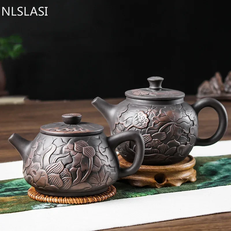 1pc Yixing Tea Pot Purple Clay Teapots Beauty Kettle Black Mud Hand Hand Carved Lotus Illustration Pot Home Handmade Tea Set