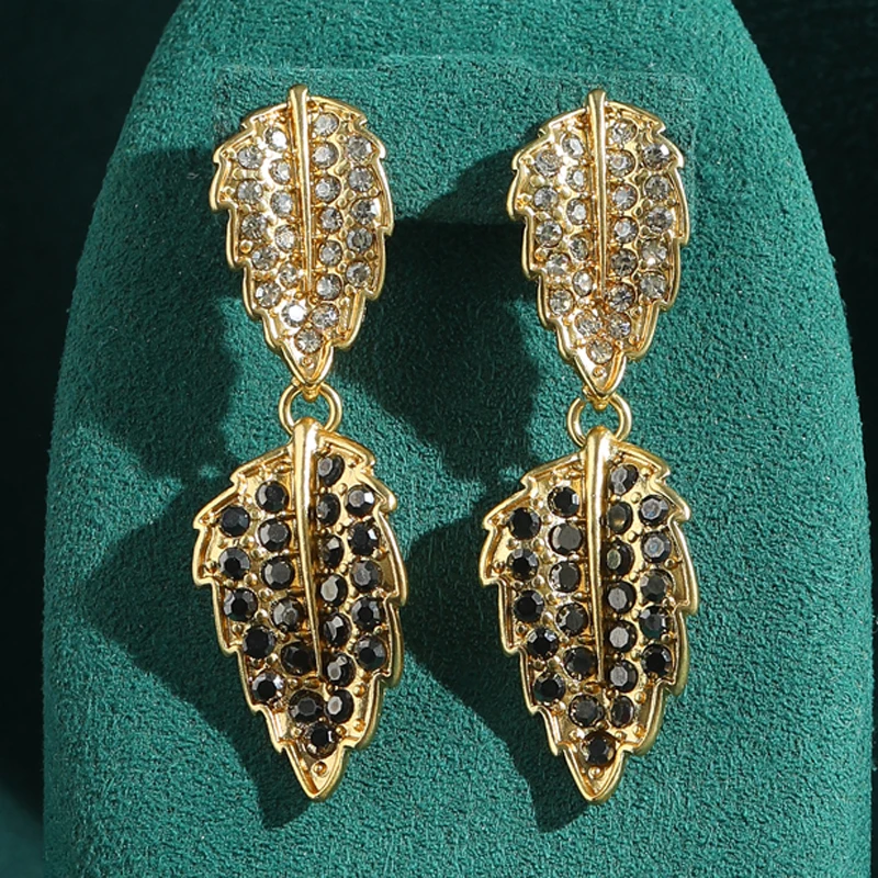 

Vintage Rhinestones Leaf Earrings 18k Gold Color Jewelry Plated Crystal Ancient Woman Luxury Dubai Quality Designer 2025 New