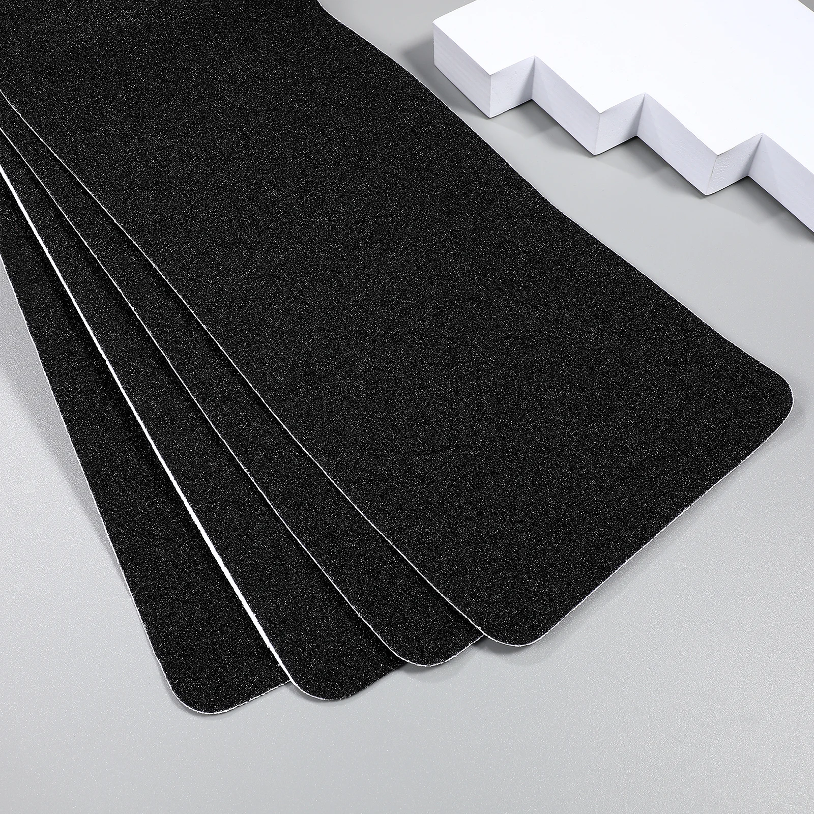 4 قطعة شريط جر عالي مضاد للانزلاق درج غير آمن معالج داخلي شرائط قبضة مضادة للانزلاق للخطوات الخارجية