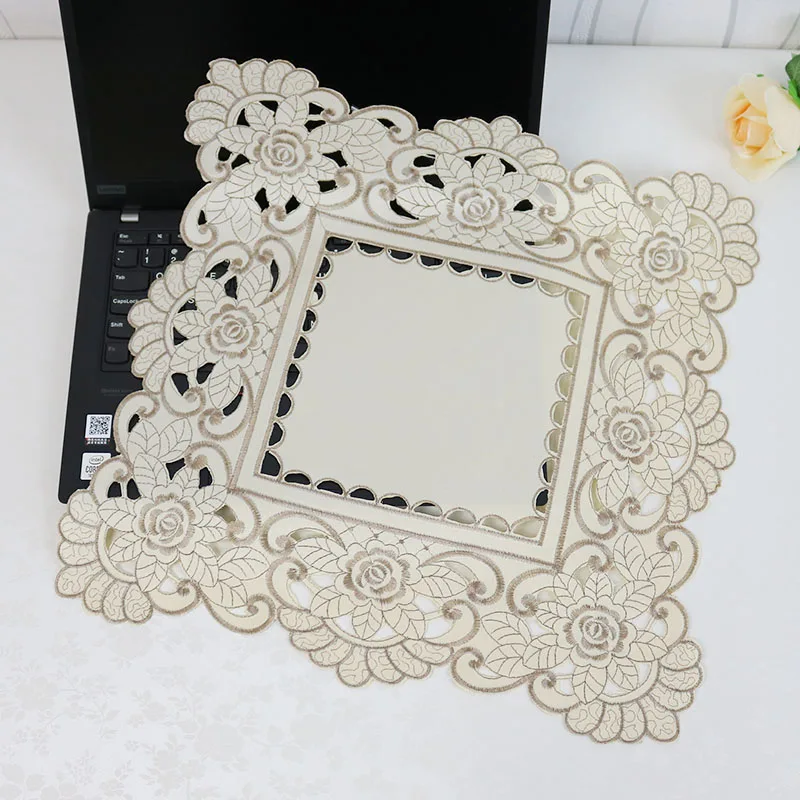 

Атласная Скатерть с вышивкой в виде цветка розы