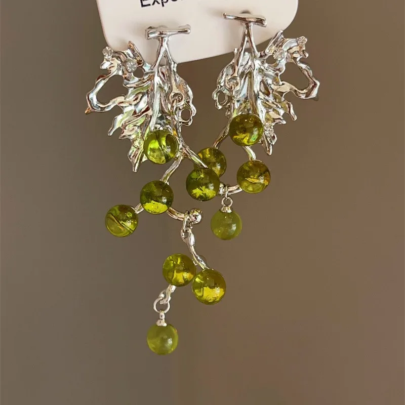 

Unique asymmetrical green grape bunch earrings women's ins fashion long party eardrop