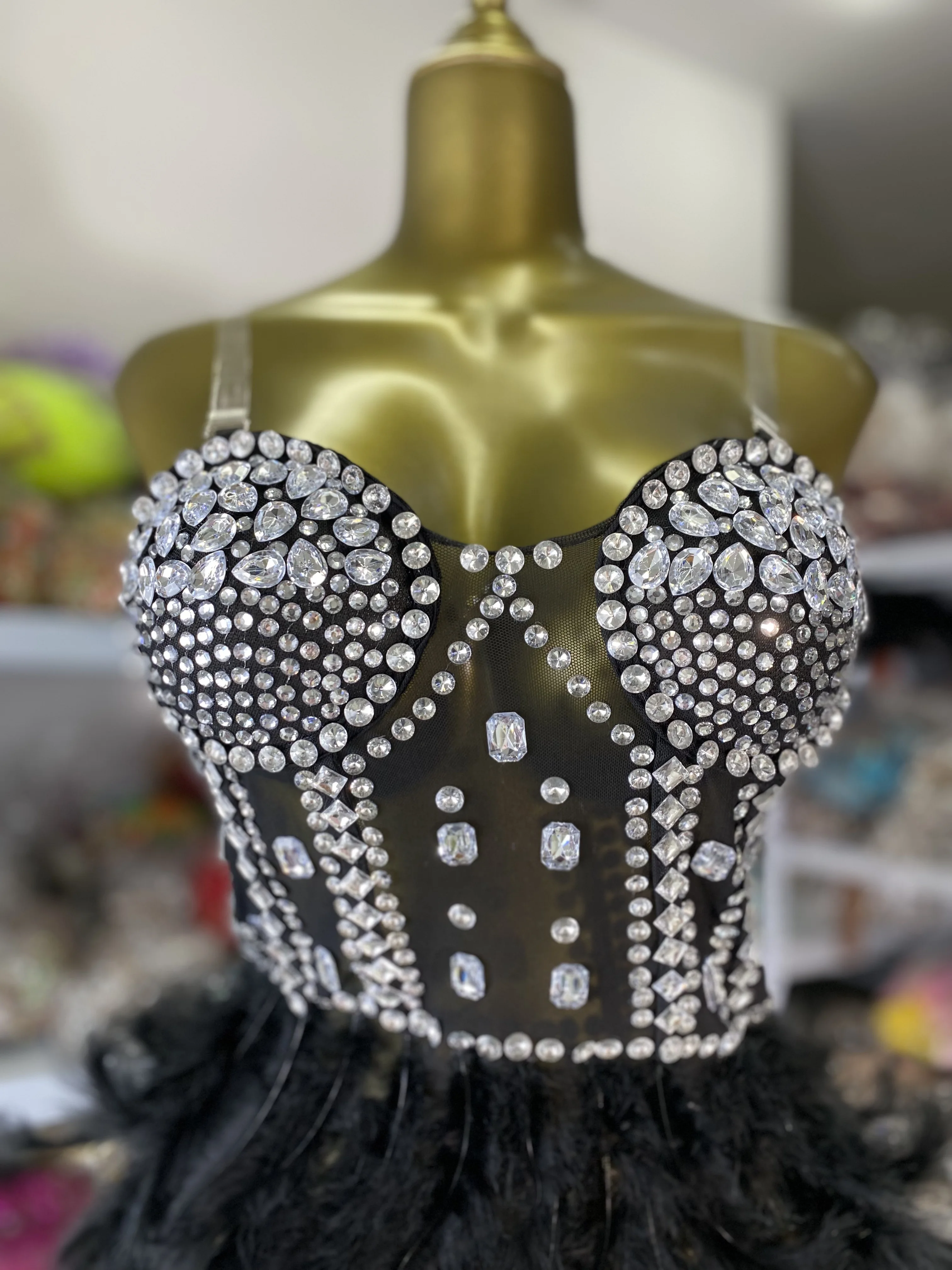 

2025 Women Luxury Black Diamond Feather Long Dress Elegant Birthday Celebrity Evening Party Dress Performance Stage Costumes