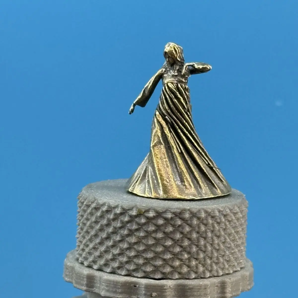 Copper Ancient Style Skirt, Tang Dynasty Dancer, Chinese National Style Beauty Miniature Doll Model, Scene Arrangement Ornament