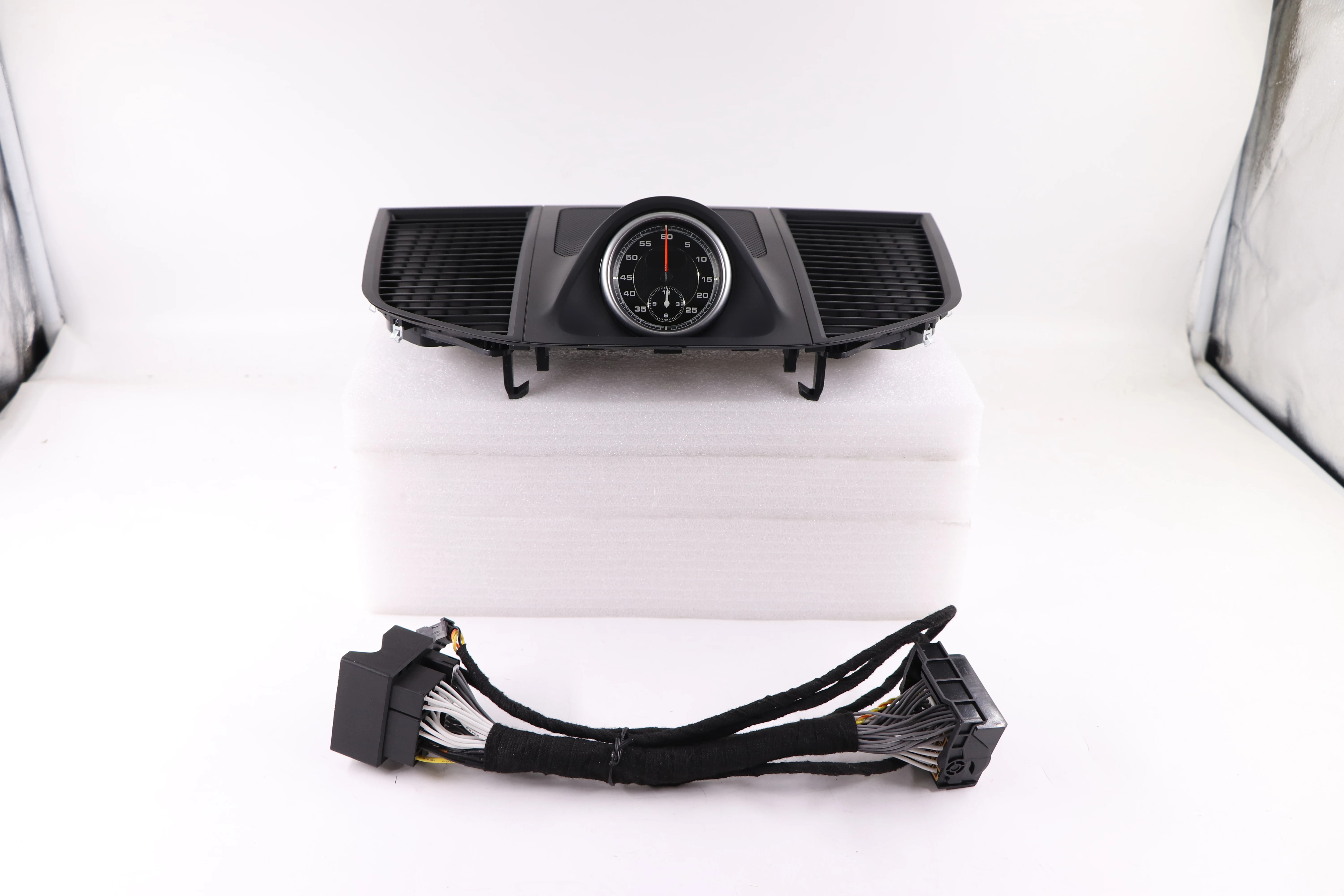 High Quality Speedometer Clock Stopwatch for Pors che Macan 2014-2021 Black Red White Yellow Accessories