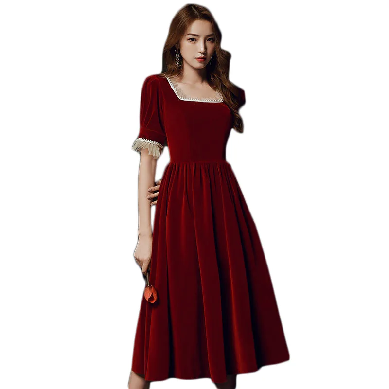 Abbigliamento da brindisi da sposa Vino Velluto rosso Temperamento Stile quotidiano Ritorno alla porta Abito da fidanzamento Spettacolo da donna