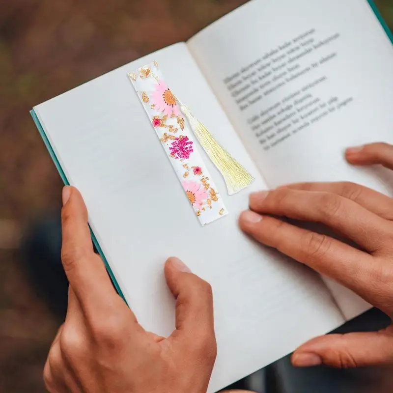 ดอกไม้แห้งธรรมชาติบุ๊คมาร์คเรซิ่นดอกไม้เครื่องหมายหนังสือเดซี่อีพ็อกซี่ที่คั่นหน้าของขวัญสำหรับเด็กนักเรียนเครื่องเขียนอุปกรณ์การเรียน